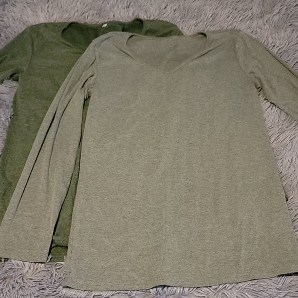 Long sleeve cotton stretch tee - Picture 2 of 2